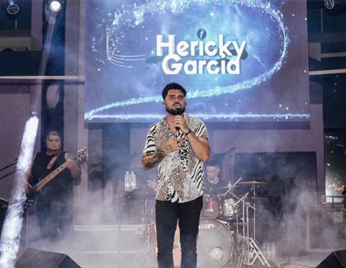 Na programa&ccedil;&atilde;o da festa