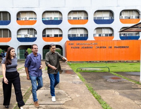 Eduardo Paes chegou a fazer campanha antes da decis&atilde;o do TSE