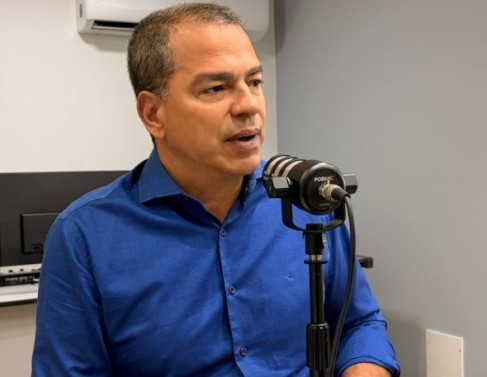 Frederico Paes no programa Folha no Ar