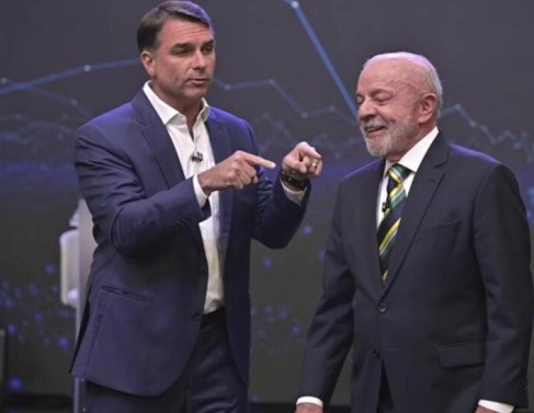 Fl&aacute;vio e Lula no debate na Band