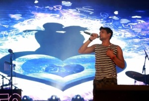 Artista foi a atra��o da praia de Grussa� no dia 24 de janeiro.