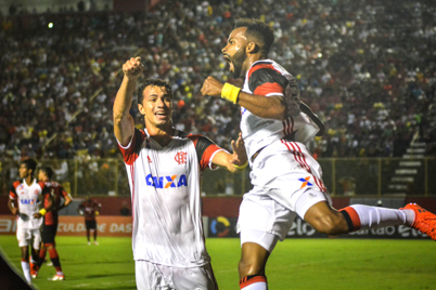 Vitoria 1x2 Flamengo - Brasileiro 2016 - 2o turno-2