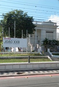 Novo-Colégio-João-XXIII-203x300
